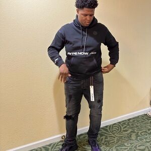 Meet your Posher, Theron